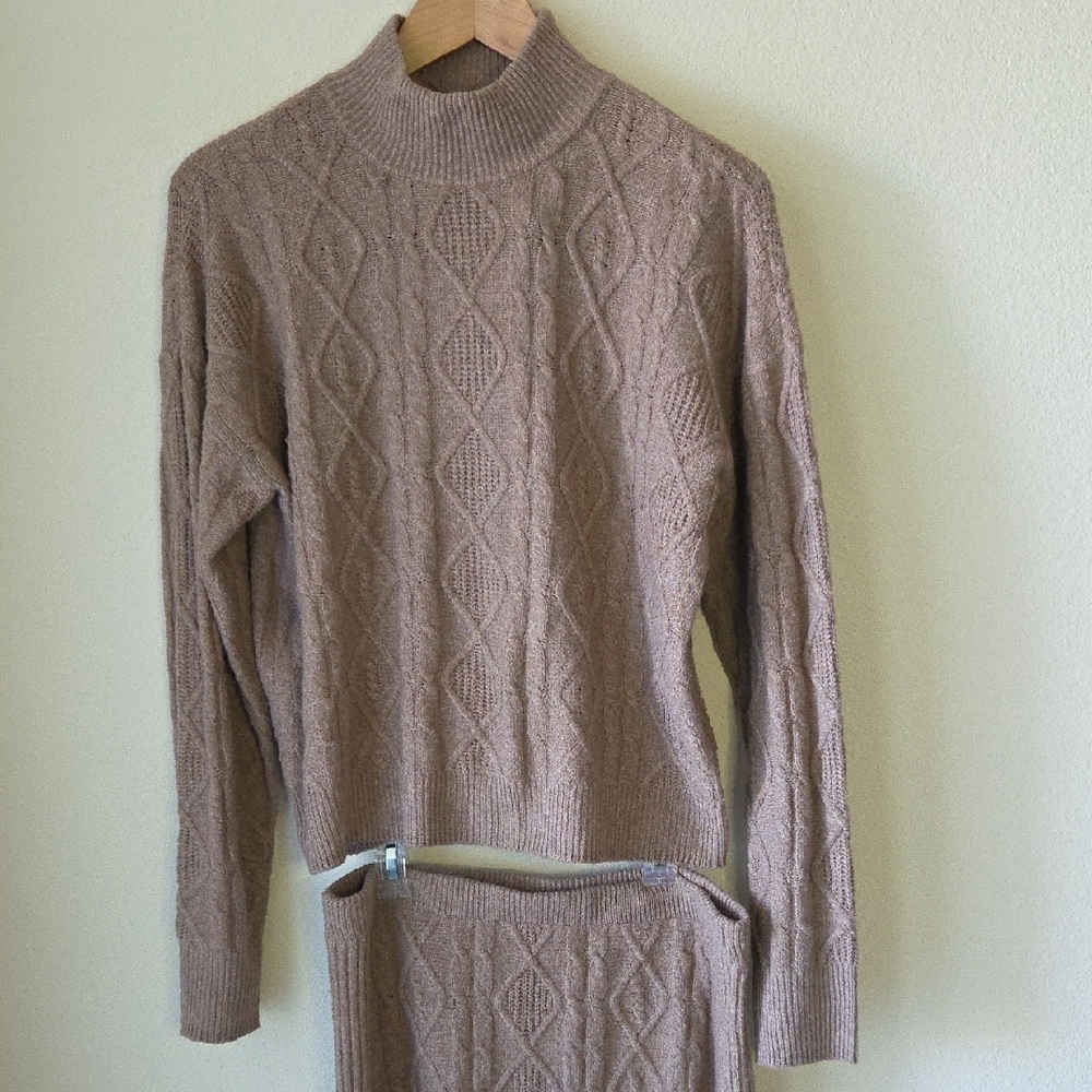 OLIVE + OAK Tan Cable Knit Sweater and Skirt Set 2 Pieces Mock Neck Sz M - Picture 6 of 14